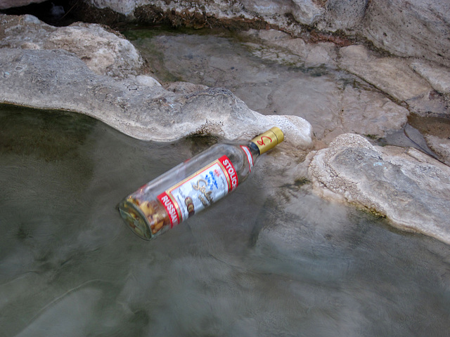 Ginger Vodka in the Volcano Pool (1511)