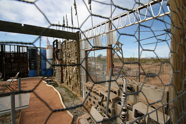 Noah Purifoy Outdoor Desert Art Museum - Aurora Borealis (9822)