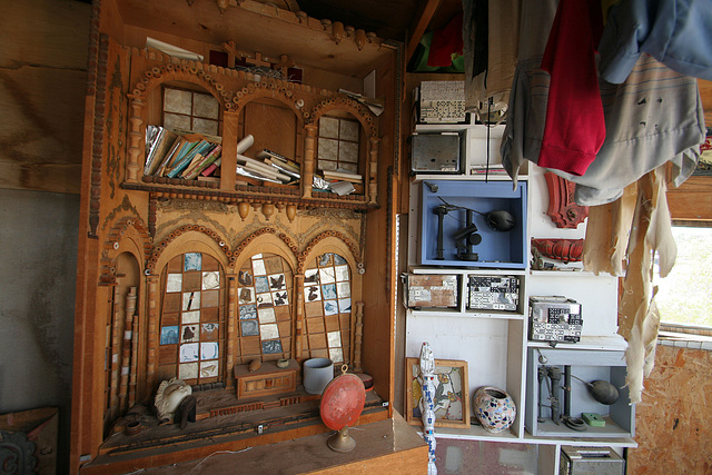 Noah Purifoy Outdoor Desert Art Museum - Carousel (9811)