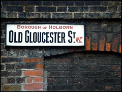 Old Gloucester Street sign
