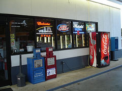 Beers & Coca-cola / Bières et Coca  - Cleveland / Tennessee. USA - 11 juillet 2010