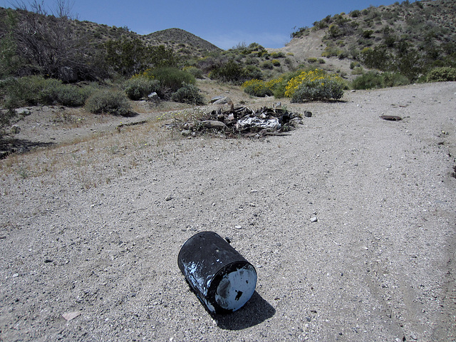 Blind Canyon Trash (0346)