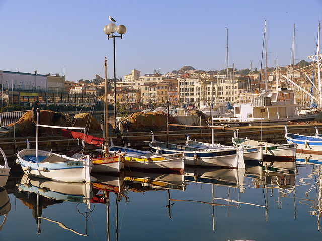 ...le port de la  Ciotat,pour vous souhaiter une agréable semaine...