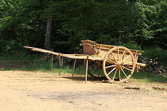 Une des charrettes - Guédelon - 2011