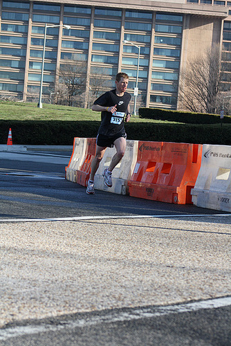 237.5thNationalMarathon.9MaineAvenue.SW.WDC.20March2010