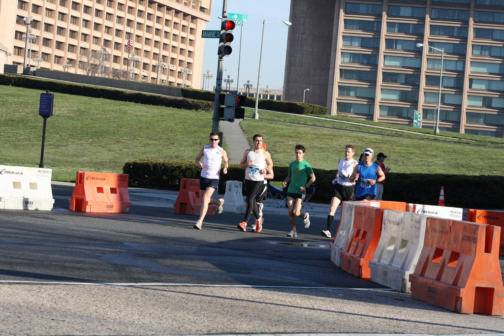 265.5thNationalMarathon.9MaineAvenue.SW.WDC.20March2010