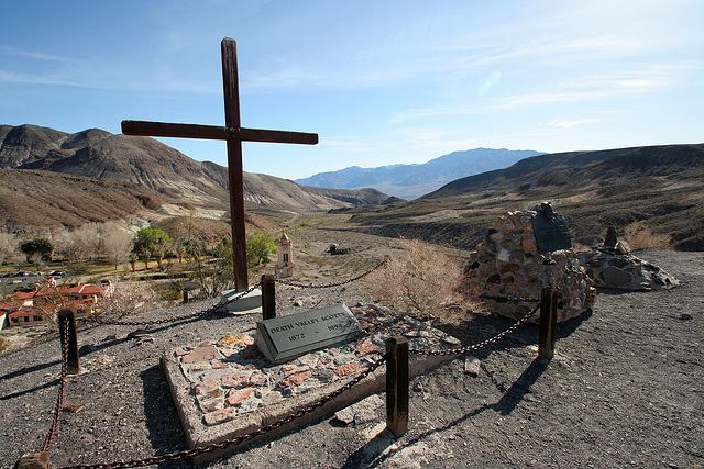 Scotty's Grave (9342)