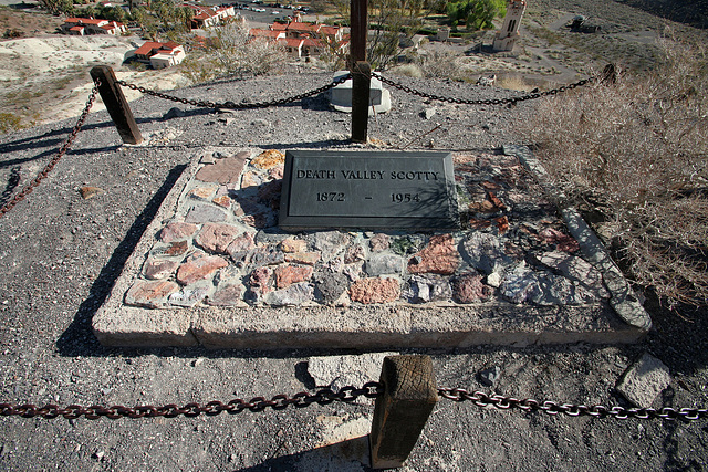 Scotty's Grave (9343)
