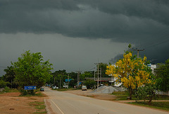 Heavy rain cloud over Kaeng Ton