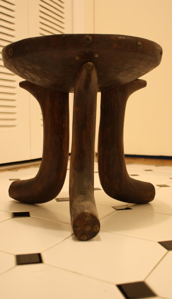 03a.NigerianStool.SW.WDC.10April2011