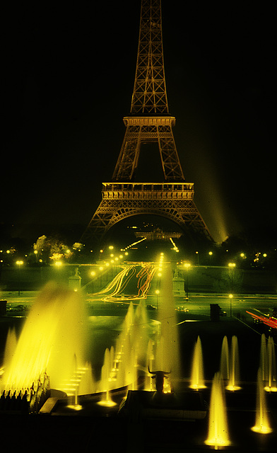 La tour Eiffel  . 1963-64