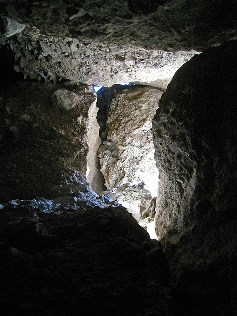 Great Outdoors Hike To The Grottos In Mecca Hills - Grotto #1 (6369)