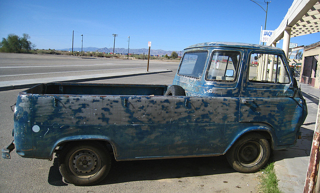 Ford Econoline in Niland (6348)