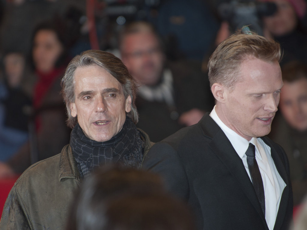 Jeremy Irons, Paul Bettany