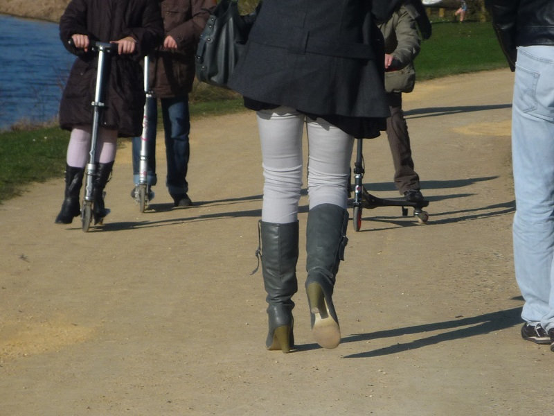 Photographe Gaëtane / Dame française en bottes à talons hauts - High-heeled booted french Lady