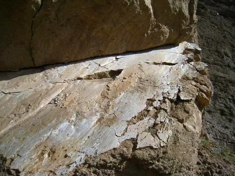 Great Outdoors Hike To The Grottos In Mecca Hills - Slickenside (6367)