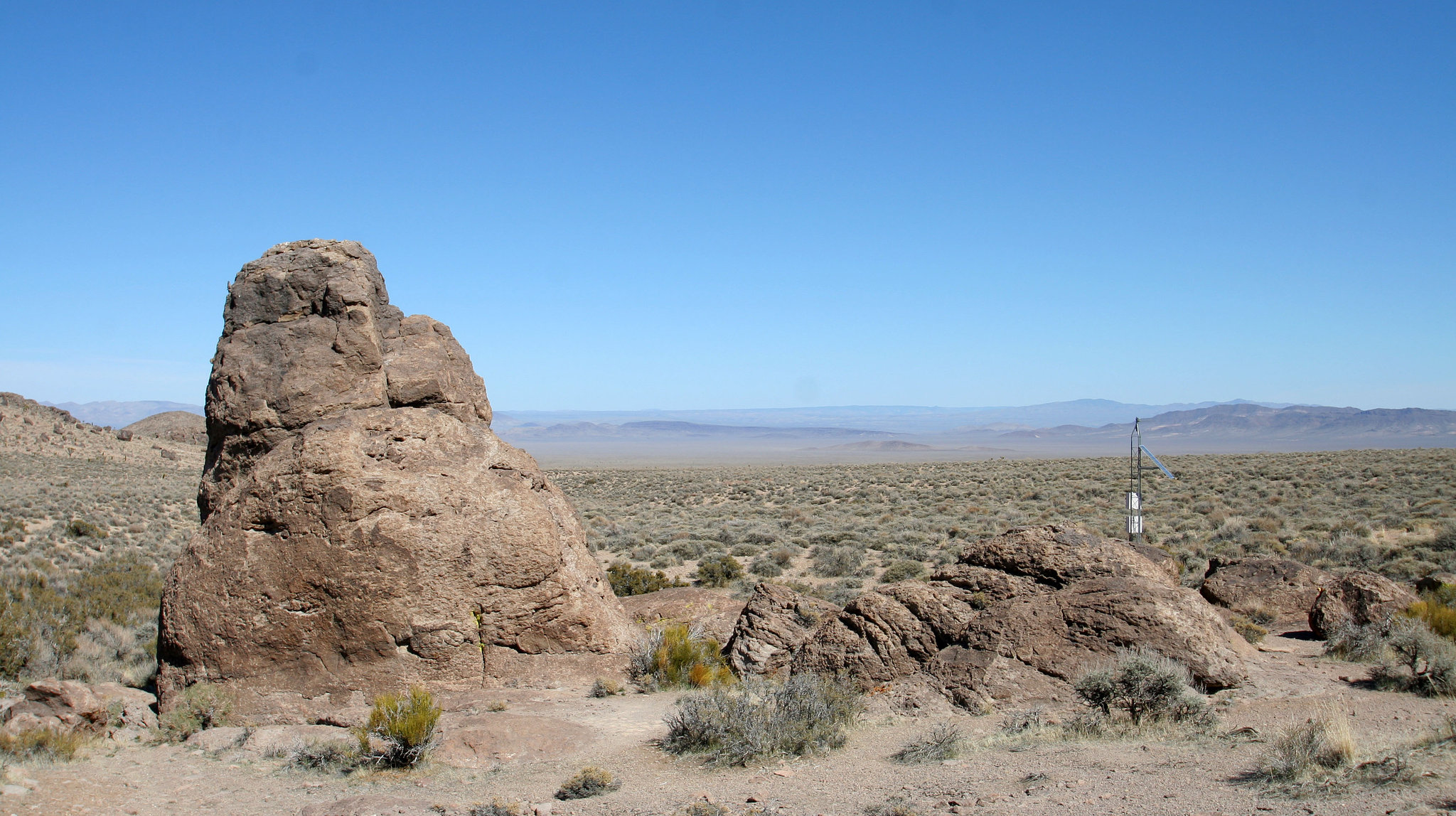 Death Valley National Park - Seismographic Equipment (9589)