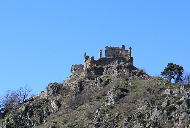 les ruines du vieux château de Beaufort