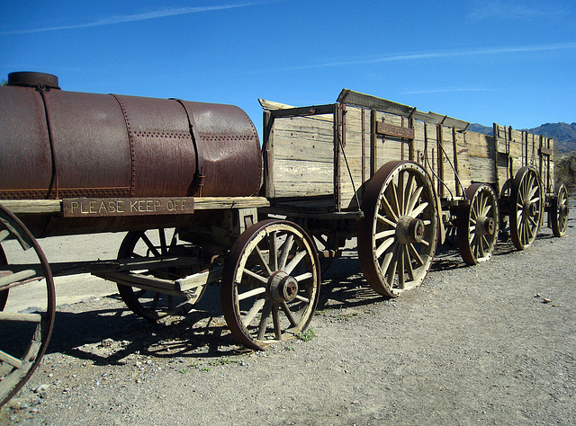 Furnace Creek Museum - Old Dinah(6424)