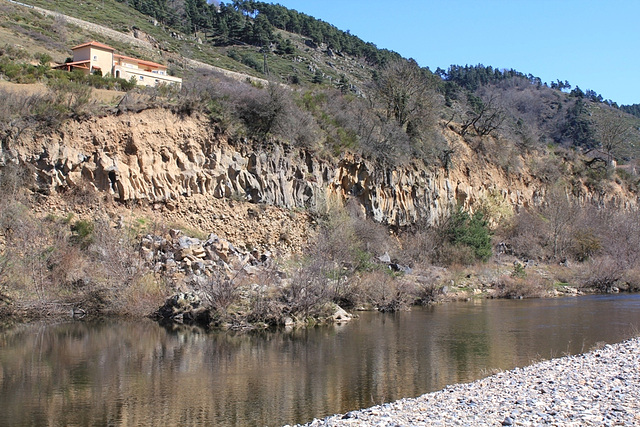 La loire dans son contexte géologique