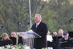 94.EasterSunriseService.LincolnMemorial.WDC.4April2010