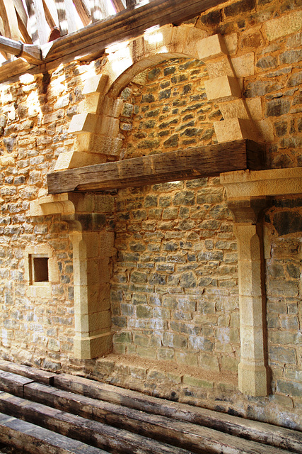 La cheminée de la grande salle - Guédelon - 2011