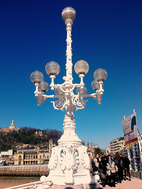 San Sebastián: farola.