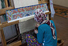 20110302 0128RAw [TR] Teppichknüpferin