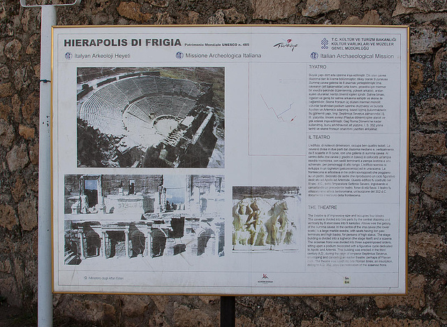 20110301 0119RAw [TR] Hierapolis Theater