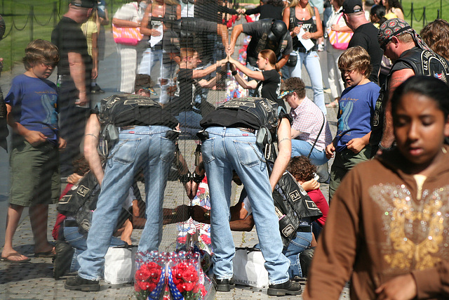 66.VietnamVeteransMemorial.WDC.22May2009