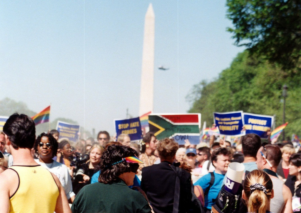 09.04a.MMOW.March.30April2000