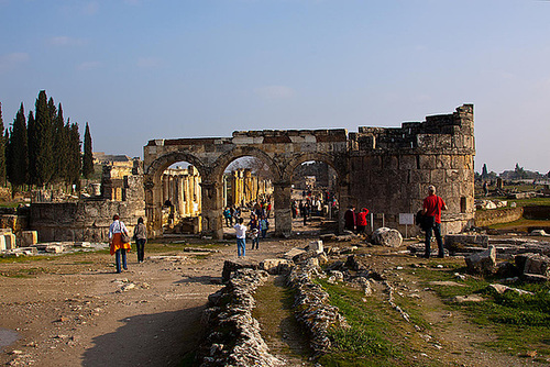 20110301 0102RAw [TR] Hierapolis