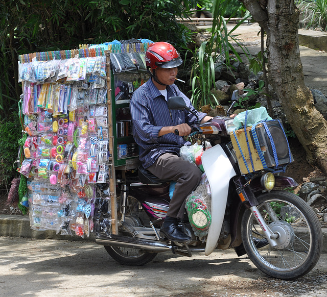 VIETNAM LE PAYS DES MOBYLETTES !