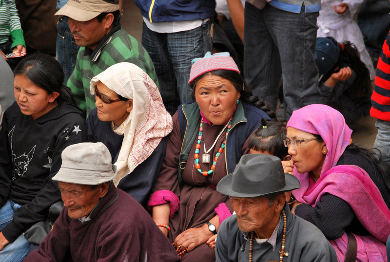 Audience, lama dances. Phyang