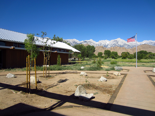 Lone Pine Interagency Visitor Center (0157)