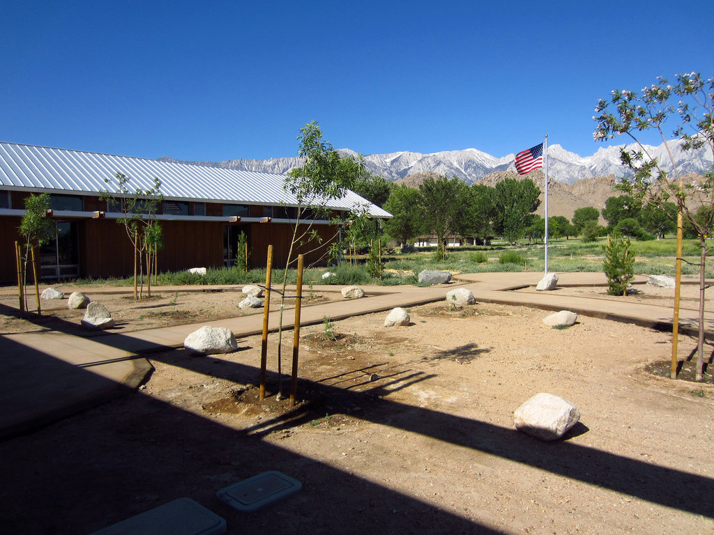 Lone Pine Interagency Visitor Center (0158)