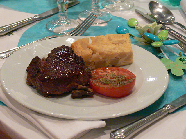 Filet de boeuf forestier et ses légumes