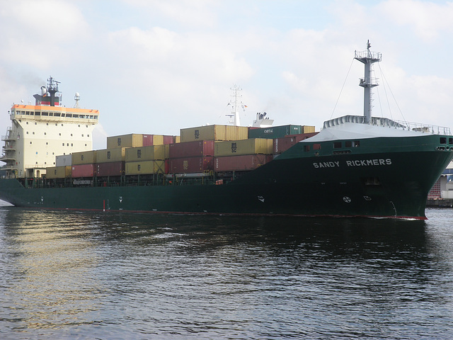 Feeder-Containerschiff  SANDY RICKMERS