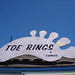Toe rings & things /Anneaux d'orteil & autres /Anillos del dedo del pie y otra cosas.
