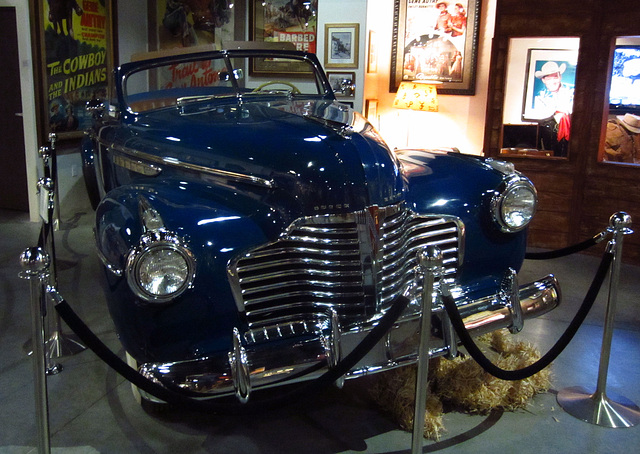 Lone Pine Film History Museum - 1941 Buick 8 Roadmaster (0041)