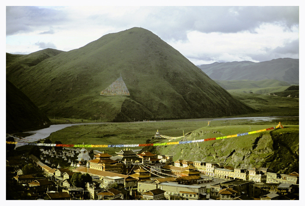 Over Lhagang/Tagong