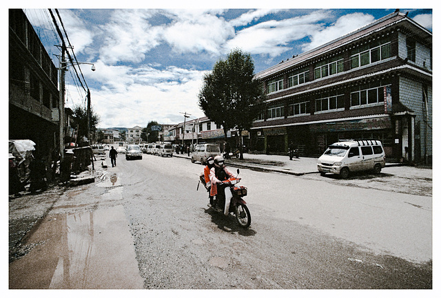 Streets of Lithang