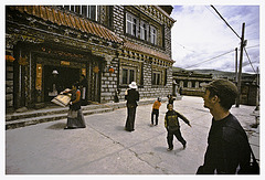 Streets of Lithang