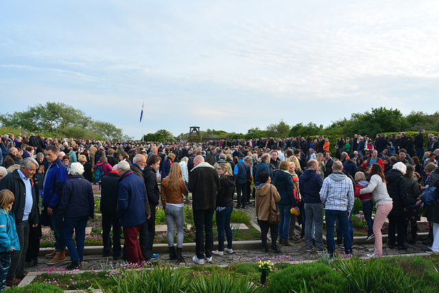 Remembrance Day in the Netherlands – Eerebegraafplaats Bloemendaal