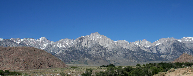 Eastern Sierra From Alabama Hills (0336)