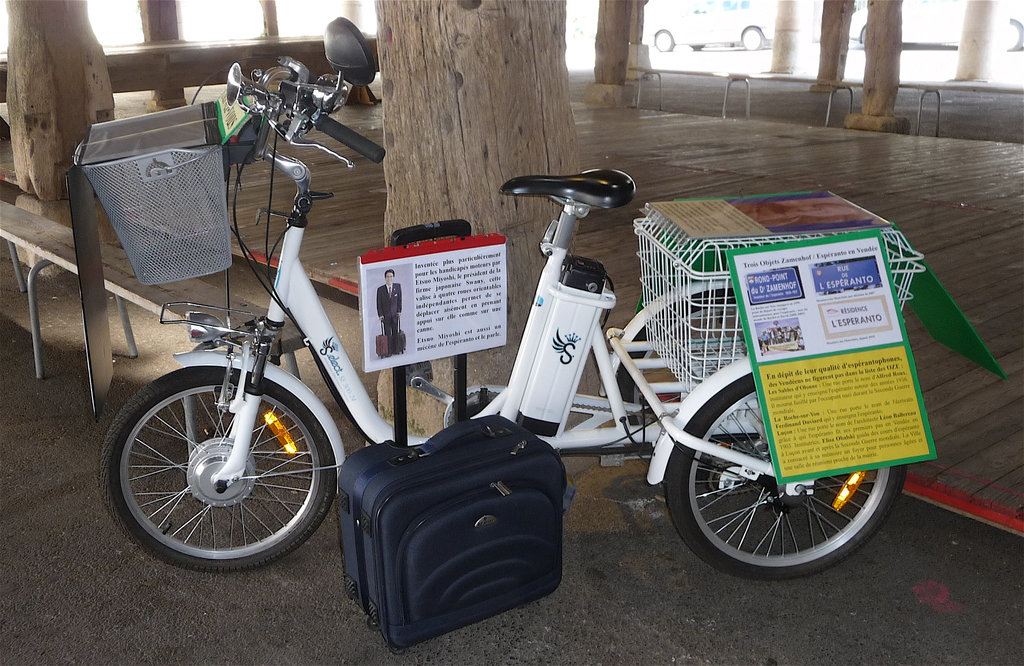 Ekspozicio pri Esperanto en Moutiers-les-Mauxfaits / Exposition sur l'espéranto à Moutiers-les-Mauxfaits