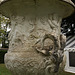 vase dans le parc de la Mairie du Pont Chrétien