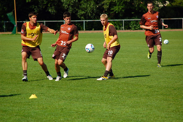 1. Training 2011-2012