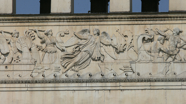 München - Propyläen am Königsplatz