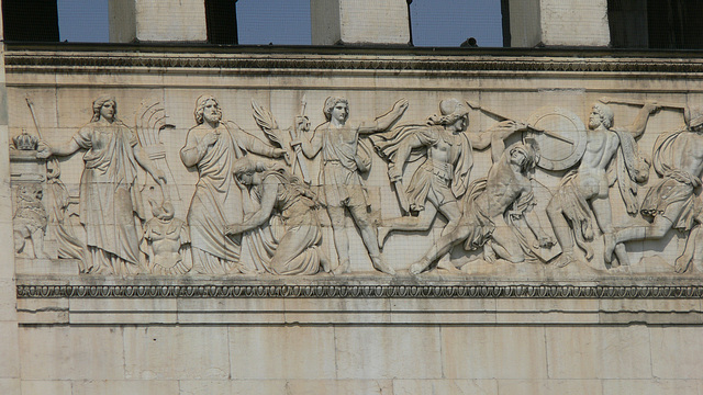 München - Propyläen am Königsplatz